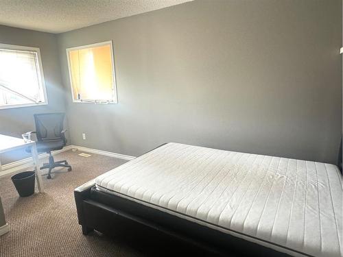 47 Saddaleback Way Ne, Calgary, AB - Indoor Photo Showing Bedroom