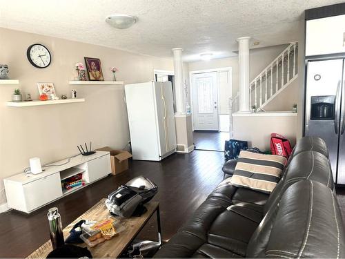 47 Saddaleback Way Ne, Calgary, AB - Indoor Photo Showing Other Room