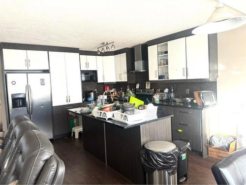 47 Saddaleback Way Ne, Calgary, AB - Indoor Photo Showing Kitchen With Upgraded Kitchen