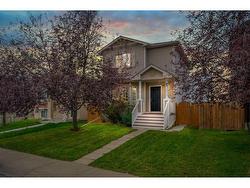 73 Martinvalley Crescent NE Calgary, AB T3J 4L7