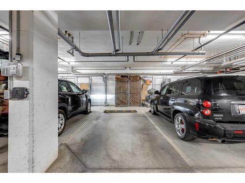 8103-151 Legacy Main Street Se, Calgary, AB - Indoor Photo Showing Garage