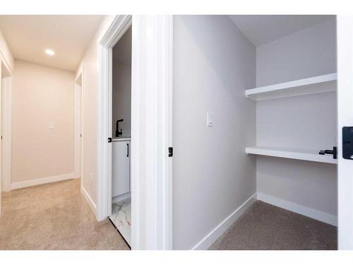 10616 Mapleglen Crescent Se, Calgary, AB - Indoor Photo Showing Other Room