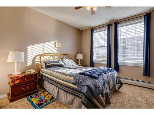 5212-14645 6 Street Sw, Calgary, AB - Indoor Photo Showing Bedroom