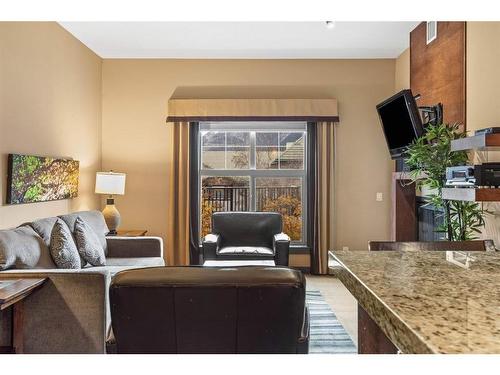 109A/B - Rot D-1818 Mountain Avenue, Canmore, AB - Indoor