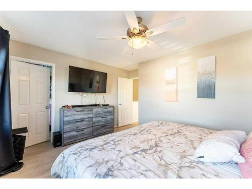 131 Covepark Way Ne, Calgary, AB - Indoor Photo Showing Bedroom