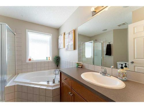 131 Covepark Way Ne, Calgary, AB - Indoor Photo Showing Bathroom