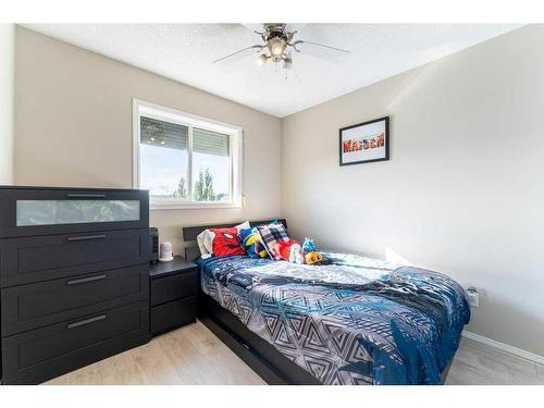 131 Covepark Way Ne, Calgary, AB - Indoor Photo Showing Bedroom