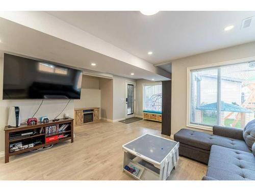 131 Covepark Way Ne, Calgary, AB - Indoor