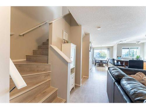 131 Covepark Way Ne, Calgary, AB - Indoor