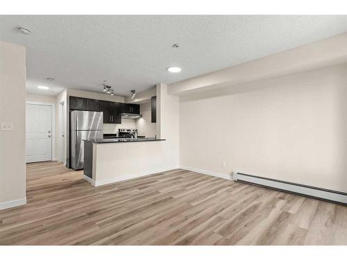 116-355 Taralake Way Ne, Calgary, AB - Indoor Photo Showing Kitchen