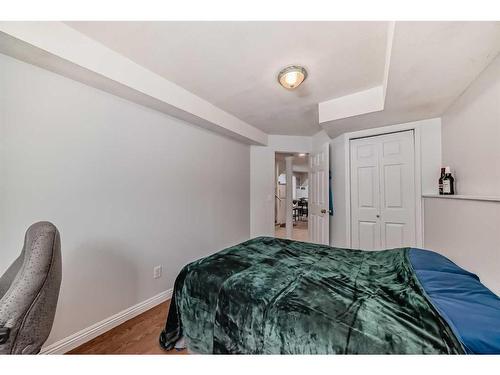 63 Somervale Place Sw, Calgary, AB - Indoor Photo Showing Bedroom