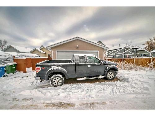 63 Somervale Place Sw, Calgary, AB - Outdoor