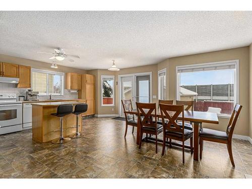 436 Mt Lorette Place Se, Calgary, AB - Indoor