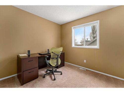 436 Mt Lorette Place Se, Calgary, AB - Indoor Photo Showing Office