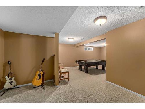 436 Mt Lorette Place Se, Calgary, AB - Indoor