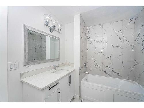 4 Abergale Close Ne, Calgary, AB - Indoor Photo Showing Bathroom