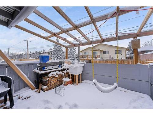 142 Templehill Drive Ne, Calgary, AB - Outdoor With Deck Patio Veranda