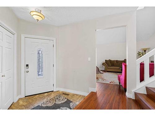 142 Templehill Drive Ne, Calgary, AB - Indoor Photo Showing Other Room