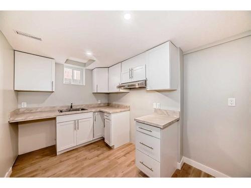 63 Harvest Wood Way Ne, Calgary, AB - Indoor Photo Showing Kitchen