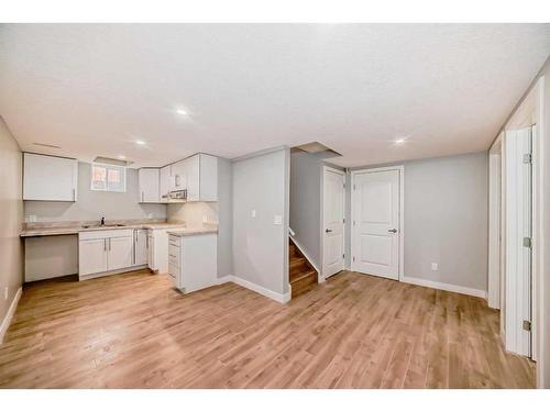 63 Harvest Wood Way Ne, Calgary, AB - Indoor Photo Showing Kitchen