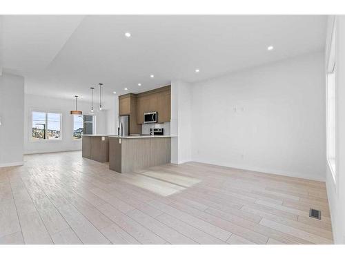 804-6 Merganser Drive West, Chestermere, AB - Indoor Photo Showing Kitchen