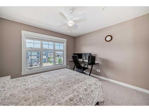 3309-11 Mahogany Row Se, Calgary, AB - Indoor Photo Showing Bedroom