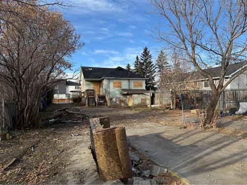 1306 36 Street Se, Calgary, AB - Outdoor