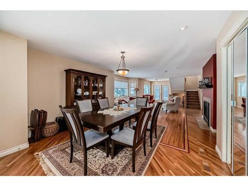 935 Hunterston Hill Nw, Calgary, AB - Indoor Photo Showing Dining Room