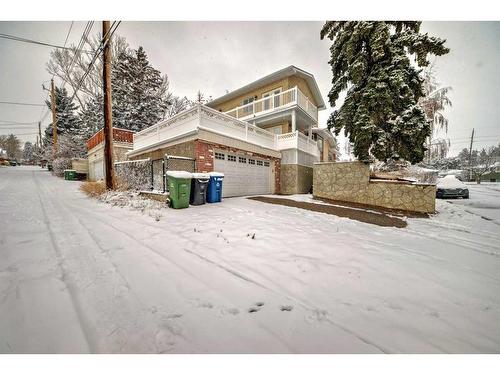 935 Hunterston Hill Nw, Calgary, AB - Outdoor