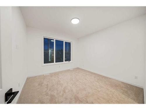 109 5 Avenue Se, High River, AB - Indoor Photo Showing Other Room