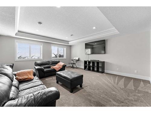 41 Waters Edge Drive, Heritage Pointe, AB - Indoor Photo Showing Living Room