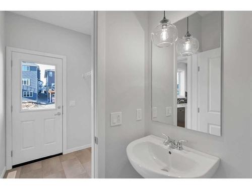 483 Sage Hill Road Nw, Calgary, AB - Indoor Photo Showing Bathroom