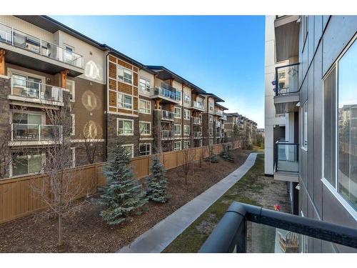 3207-4641 128 Avenue Ne, Calgary, AB - Outdoor