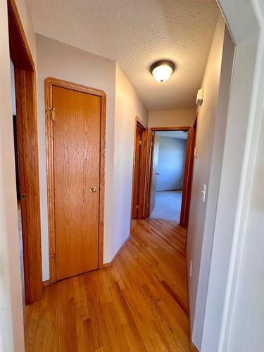 116 Darling Crescent, Red Deer, AB - Indoor Photo Showing Other Room