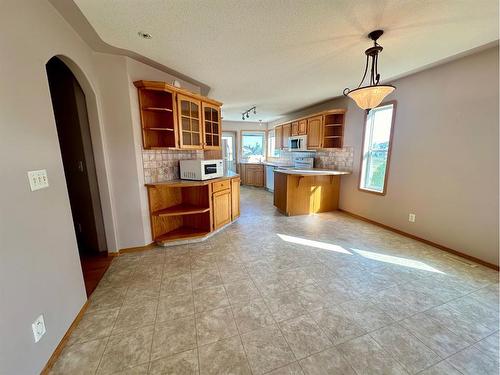 116 Darling Crescent, Red Deer, AB - Indoor Photo Showing Other Room