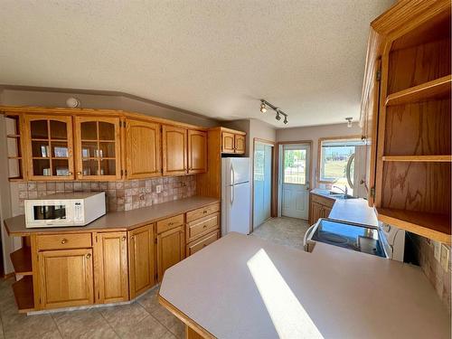 116 Darling Crescent, Red Deer, AB - Indoor Photo Showing Kitchen