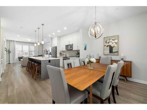 30 D'Arcy Boulevard, Okotoks, AB - Indoor Photo Showing Dining Room