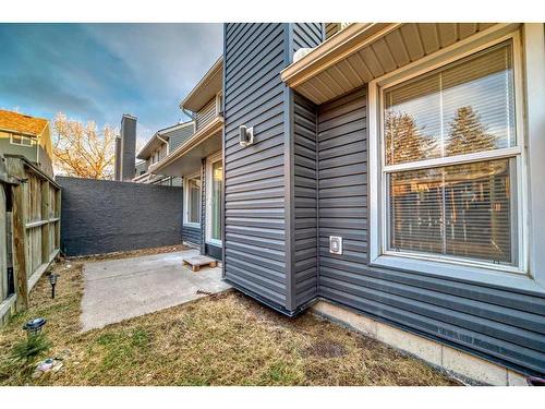 148-54 Glamis Green Sw, Calgary, AB - Outdoor With Exterior