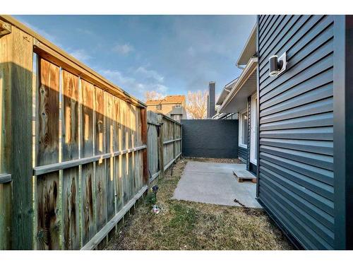 148-54 Glamis Green Sw, Calgary, AB - Outdoor With Exterior