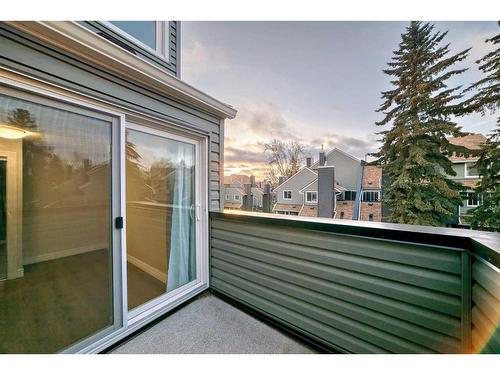 148-54 Glamis Green Sw, Calgary, AB - Outdoor With Exterior