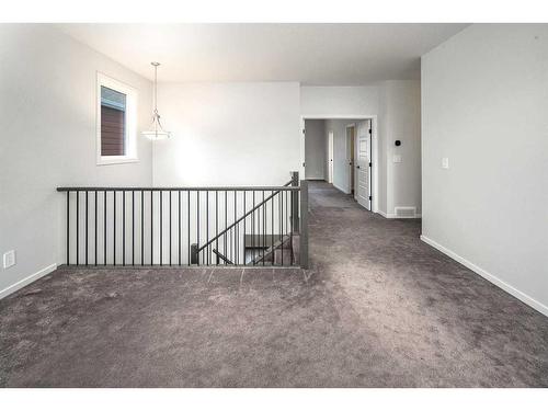 342 Yorkville Road Sw, Calgary, AB - Indoor Photo Showing Other Room