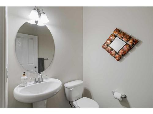 170 Brightonwoods Grove Se, Calgary, AB - Indoor Photo Showing Bathroom