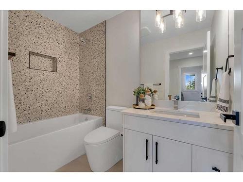 42 Canova Road Sw, Calgary, AB - Indoor Photo Showing Bathroom