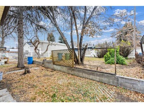 928 16 Street Ne, Calgary, AB - Outdoor