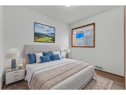 94 Millrise Boulevard Sw, Calgary, AB - Indoor Photo Showing Bedroom