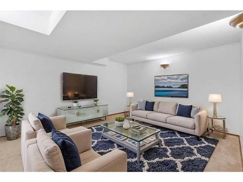 94 Millrise Boulevard Sw, Calgary, AB - Indoor Photo Showing Living Room