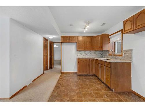 94 Millrise Boulevard Sw, Calgary, AB - Indoor Photo Showing Kitchen