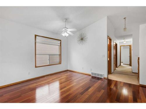 94 Millrise Boulevard Sw, Calgary, AB - Indoor Photo Showing Other Room