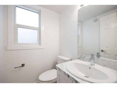 57 Poplar Crescent, Fort Mcmurray, AB - Indoor Photo Showing Bathroom