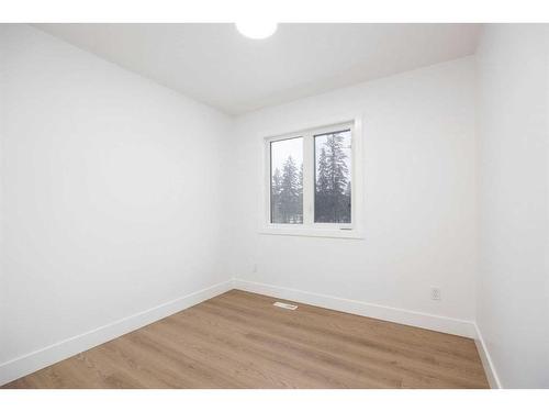 57 Poplar Crescent, Fort Mcmurray, AB - Indoor Photo Showing Other Room